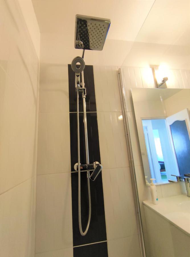 Appartement T3 Lumineux Et Tout Confort De 72 M2 Avec Parking Privatif La Rochelle  Exterior foto