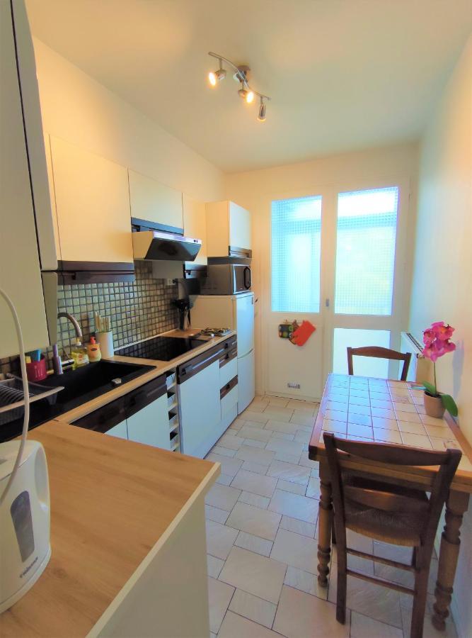 Appartement T3 Lumineux Et Tout Confort De 72 M2 Avec Parking Privatif La Rochelle  Exterior foto