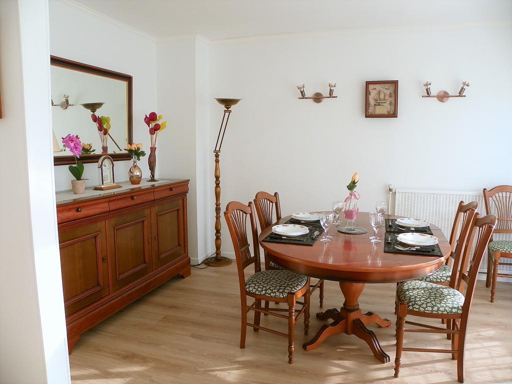 Appartement T3 Lumineux Et Tout Confort De 72 M2 Avec Parking Privatif La Rochelle  Exterior foto
